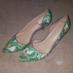 Tropical closed too low heels